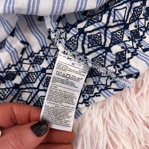 Old Navy NWT Blue White Stripe Boho Embroidered Smocked Tie Tassel Blouse Sz M - Picture 9 of 9